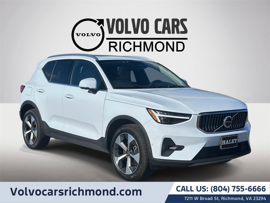 Used 2024 Volvo XC40 B5 Plus w/ Protection Package Premier