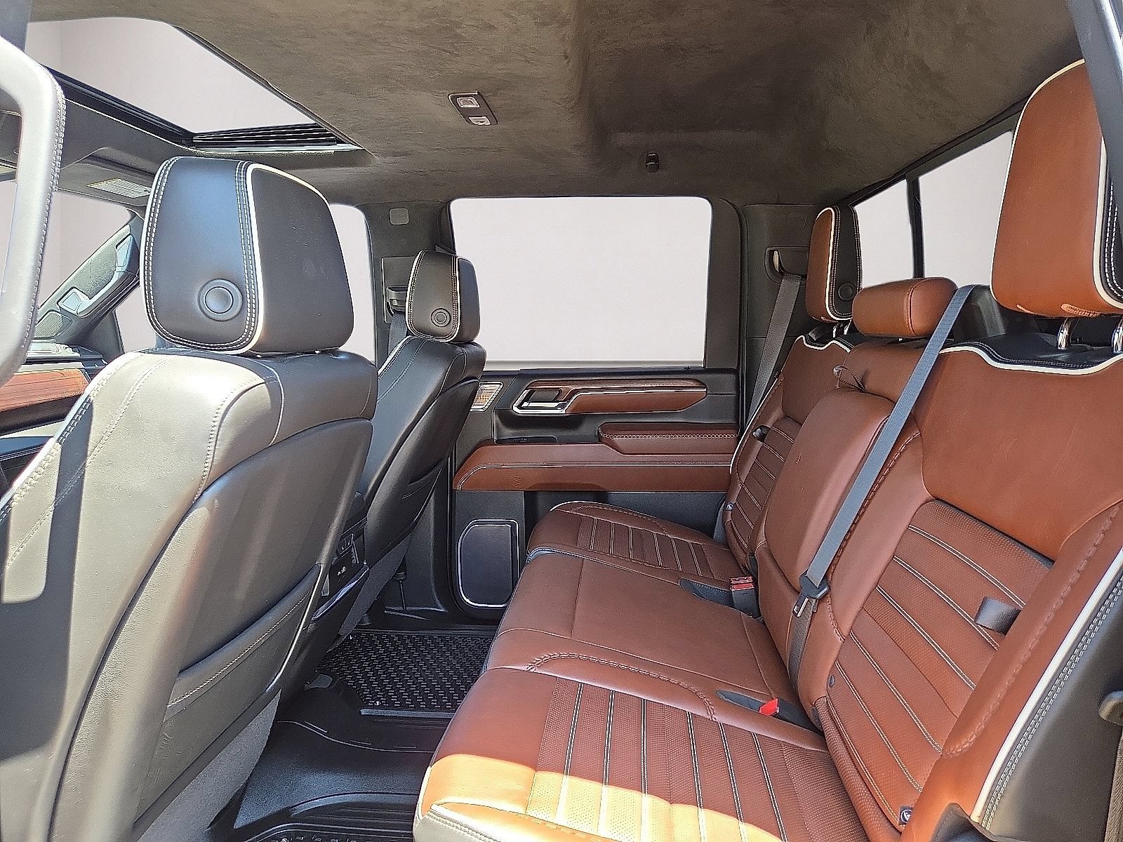 Used 2024 GMC Sierra 2500 Denali Ultimate AWD/4WD image 19
