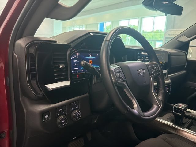 Used 2025 Chevrolet Silverado 1500 RST w/ LPO, Liner Protection Package AWD/4WD image 16
