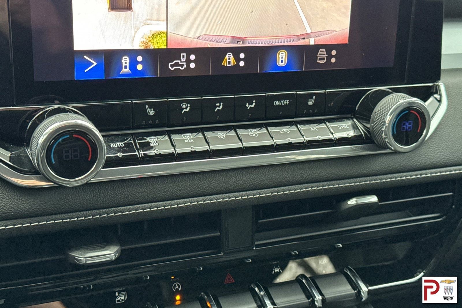 Used 2024 Chevrolet Colorado LT w/ LT Convenience Package III image 25