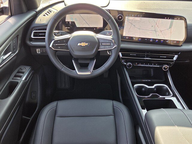 New 2026 Chevrolet Traverse LT w/ Driver Confidence Package FWD image 11