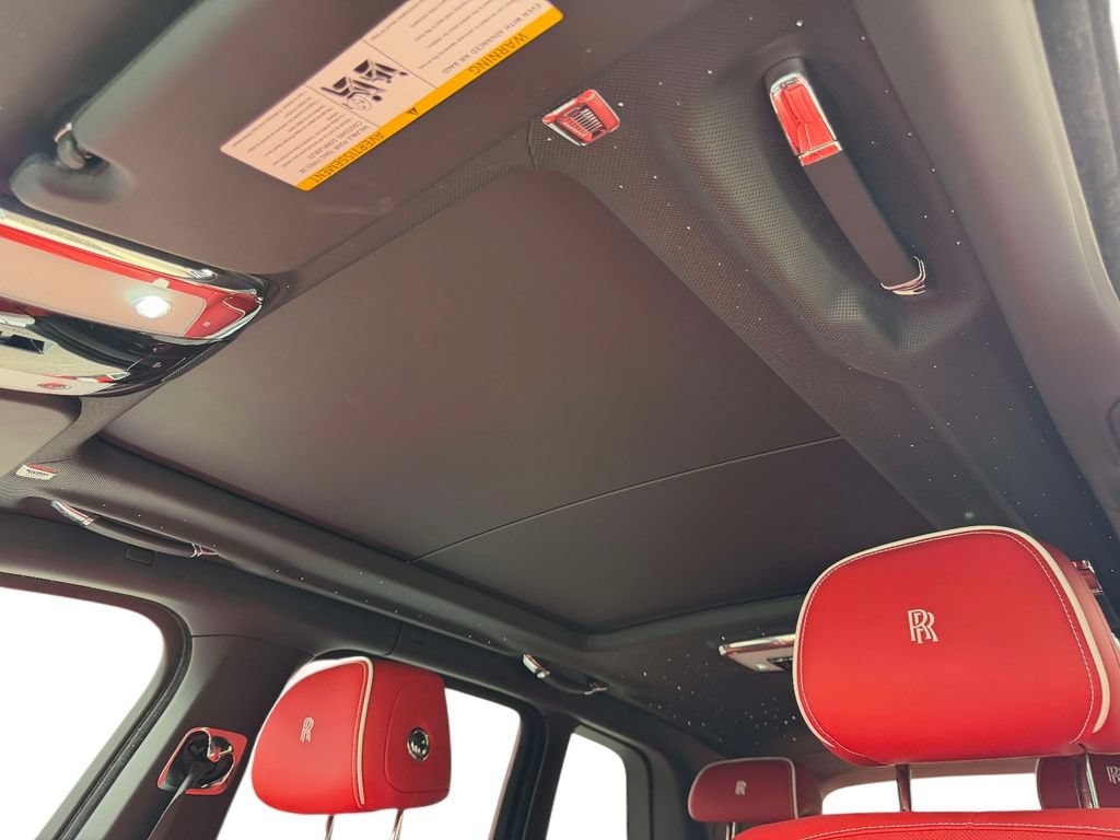 Used 2021 Rolls-Royce Cullinan AWD/4WD image 32