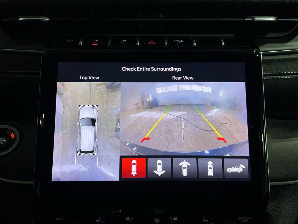 Used 2024 Jeep Grand Cherokee L Limited w/ Luxury Tech Group II image 26