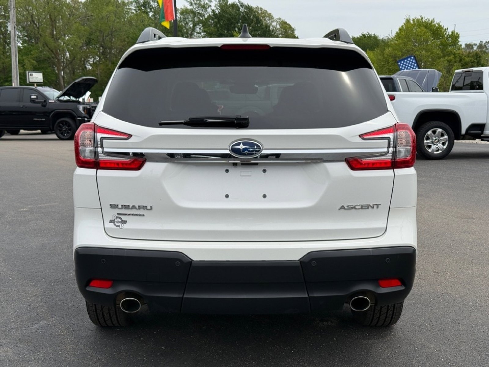 Used 2024 Subaru Ascent Premium w/ Convenience Package AWD/4WD image 7