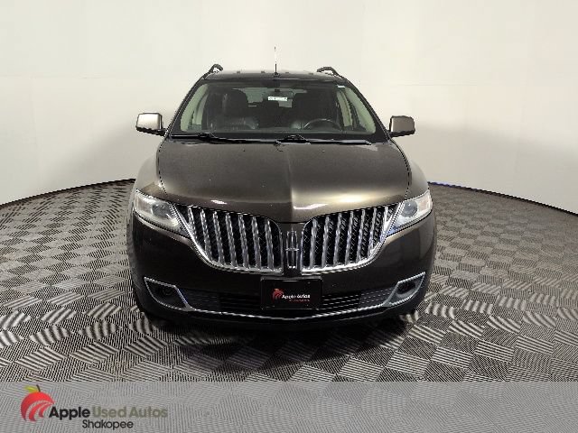 Used 2011 Lincoln MKX AWD w/ 101A Rapid Spec Order Code image 2