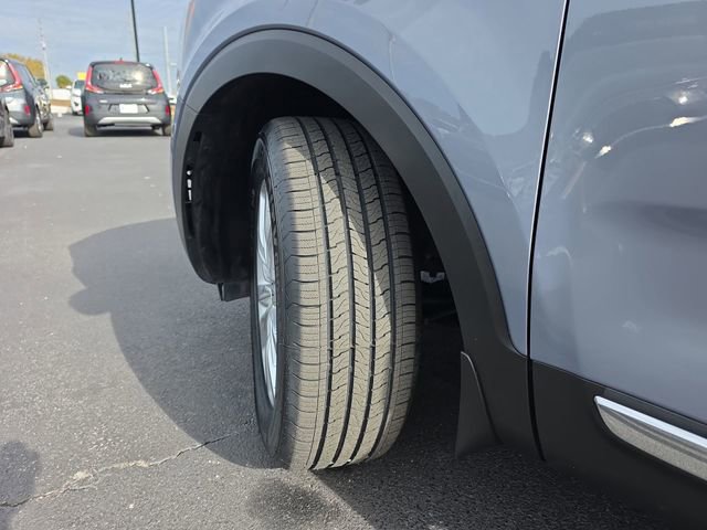 Certified 2022 Kia Telluride LX image 38