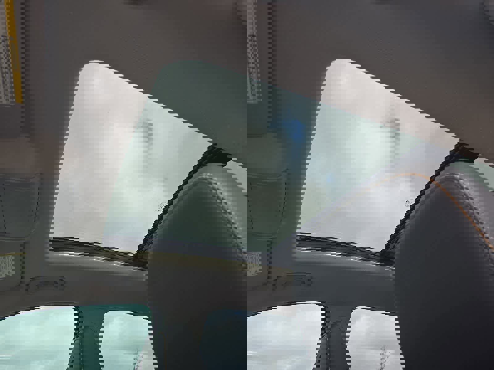 Used 2020 Chevrolet Equinox Premier image 17