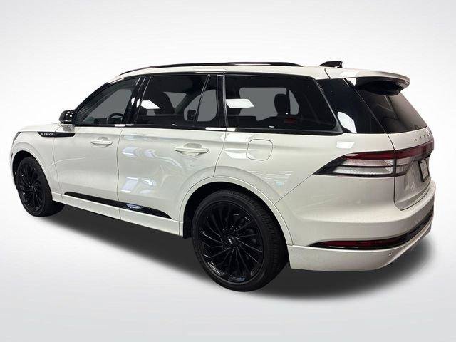 Used 2025 Lincoln Aviator Reserve w/ Jet Appearance Package RWD image 3