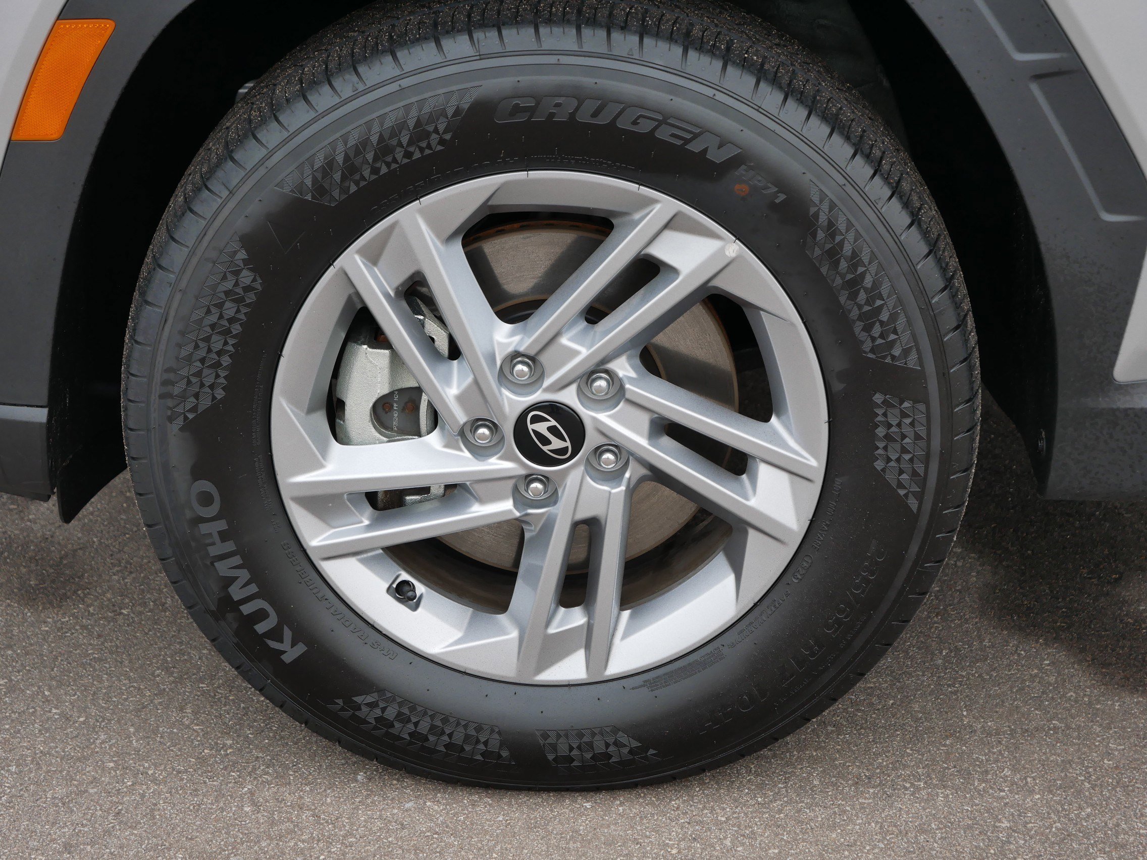 Certified 2025 Hyundai Tucson SE image 15