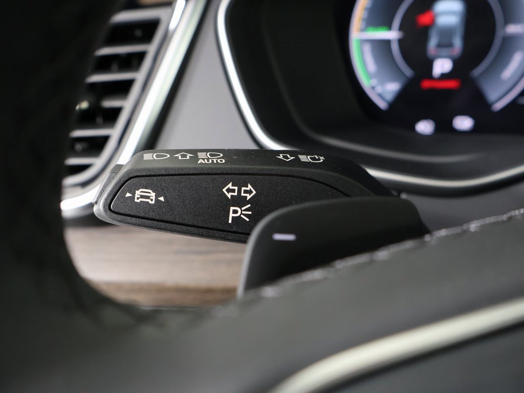 Used 2024 Audi Q5 e Premium Plus image 29