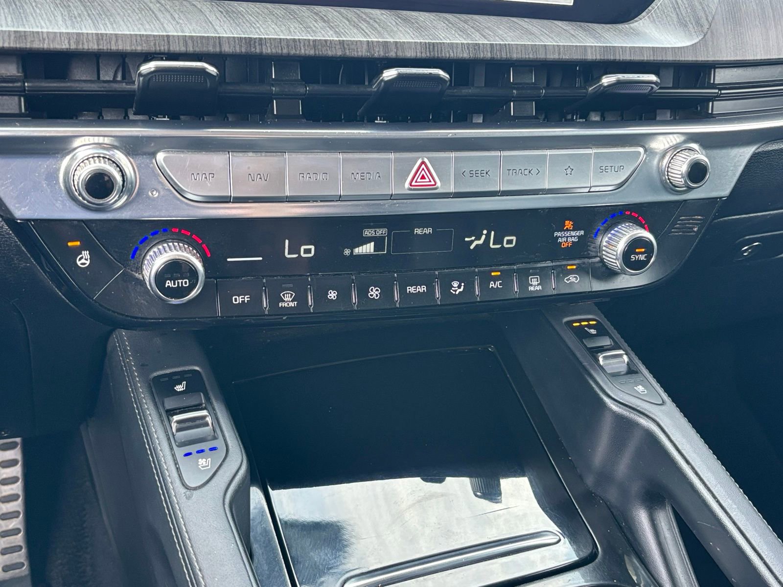 Used 2023 Kia Telluride SX AWD/4WD image 24