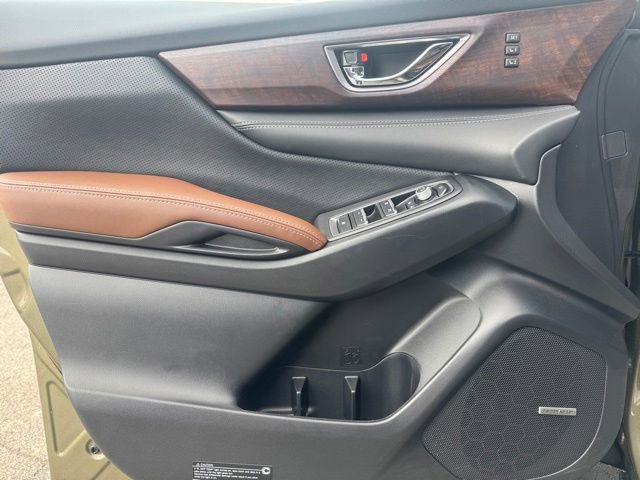 Used 2025 Subaru Ascent Touring AWD/4WD image 12