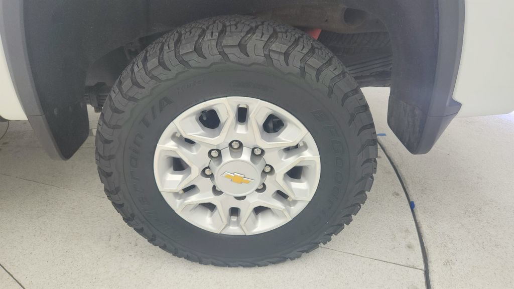 Certified 2024 Chevrolet Silverado 2500 LT AWD/4WD image 27