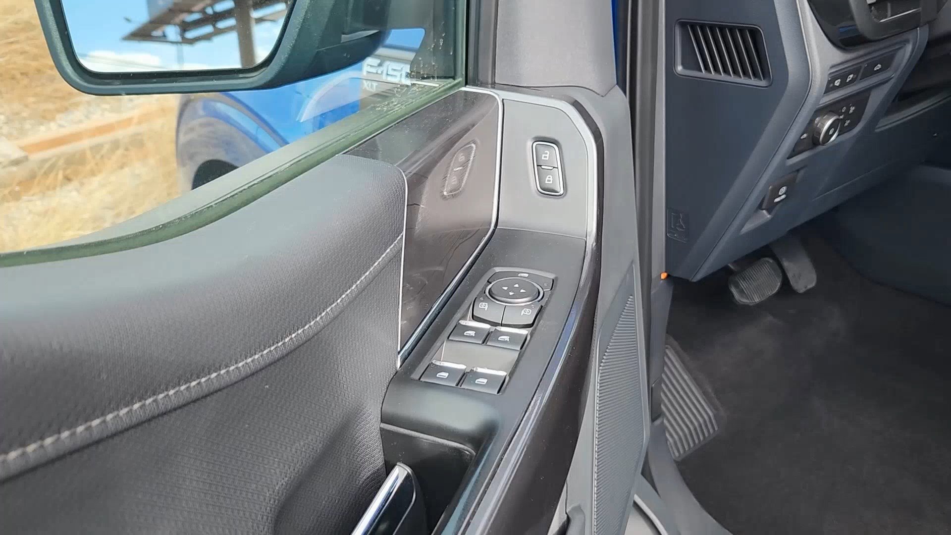 Used 2021 Ford F150 XLT w/ Equipment Group 302A High image 7