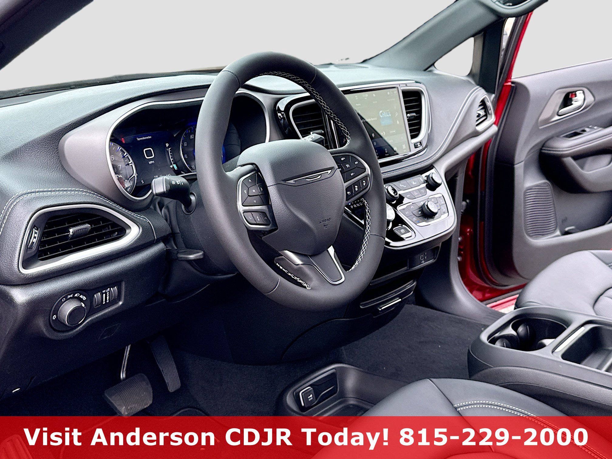 New 2027 Chrysler Pacifica Select FWD image 4