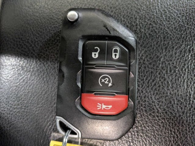 Used 2023 Jeep Gladiator Sport AWD/4WD image 29