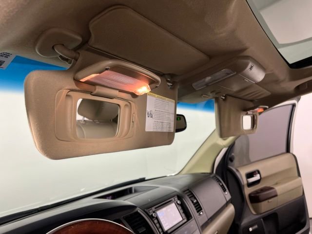 Used 2017 Toyota Sequoia Platinum RWD image 39