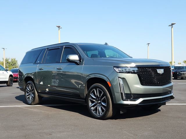 Used 2023 Cadillac Escalade ESV Sport w/ Touring Package image 7