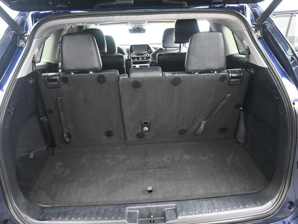 Used 2020 Toyota Highlander XLE image 15