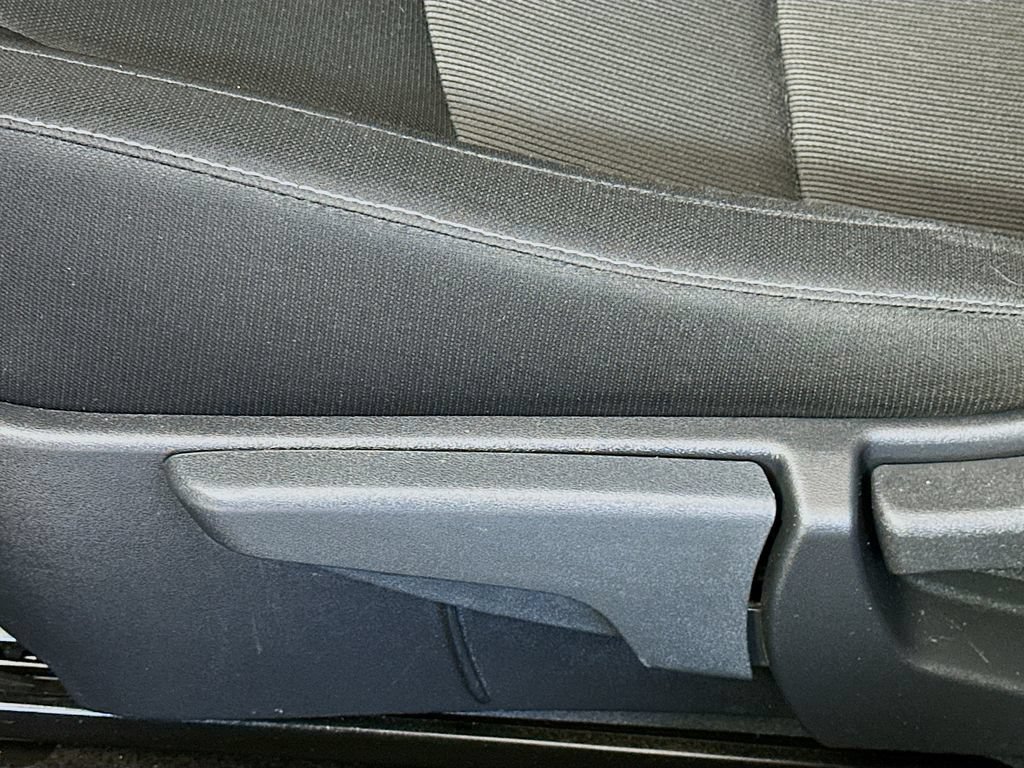 Used 2025 Nissan Sentra SV FWD image 22