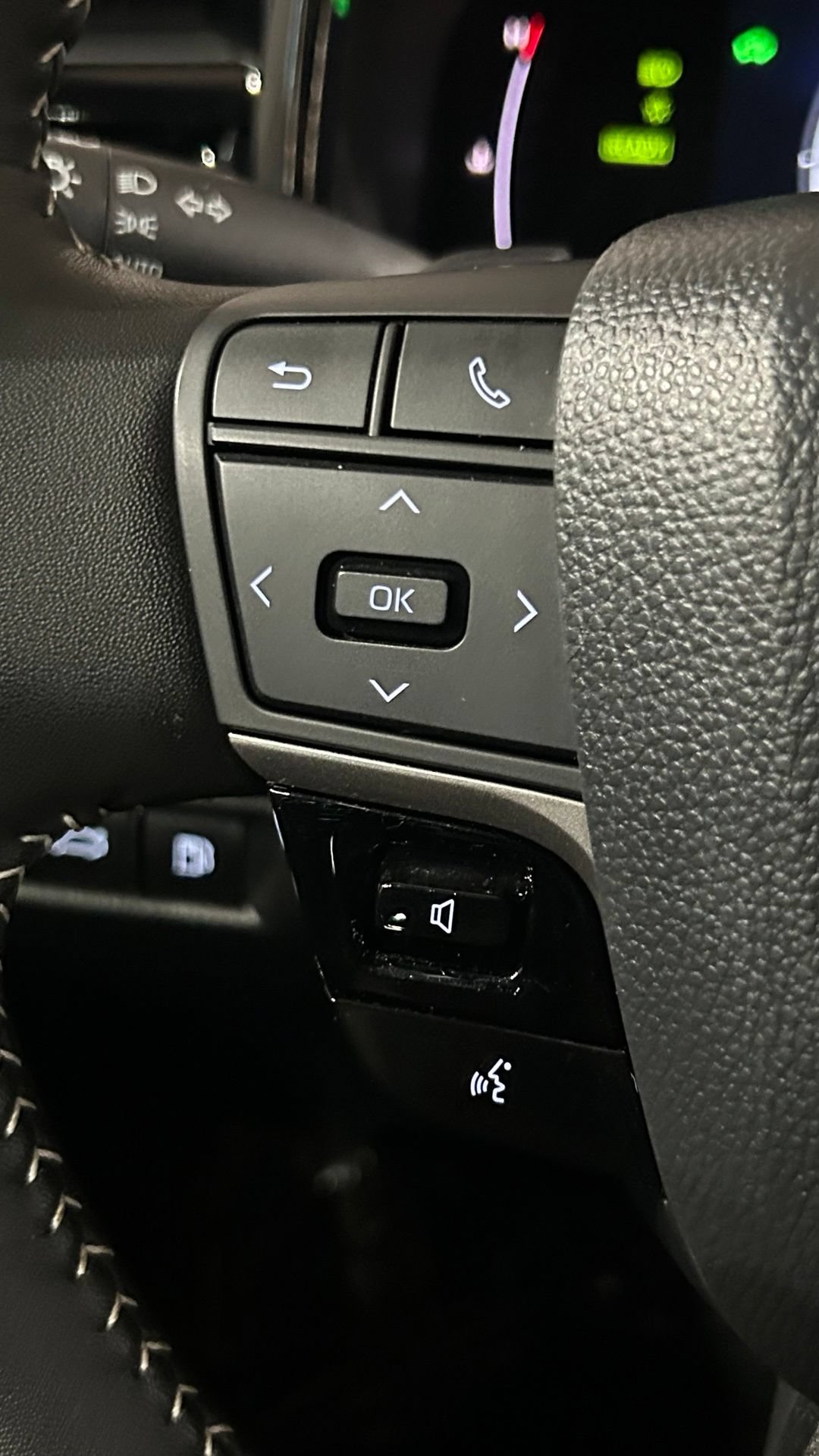 Used 2025 Toyota Camry SE w/ Multimedia Upgrade Package FWD image 60