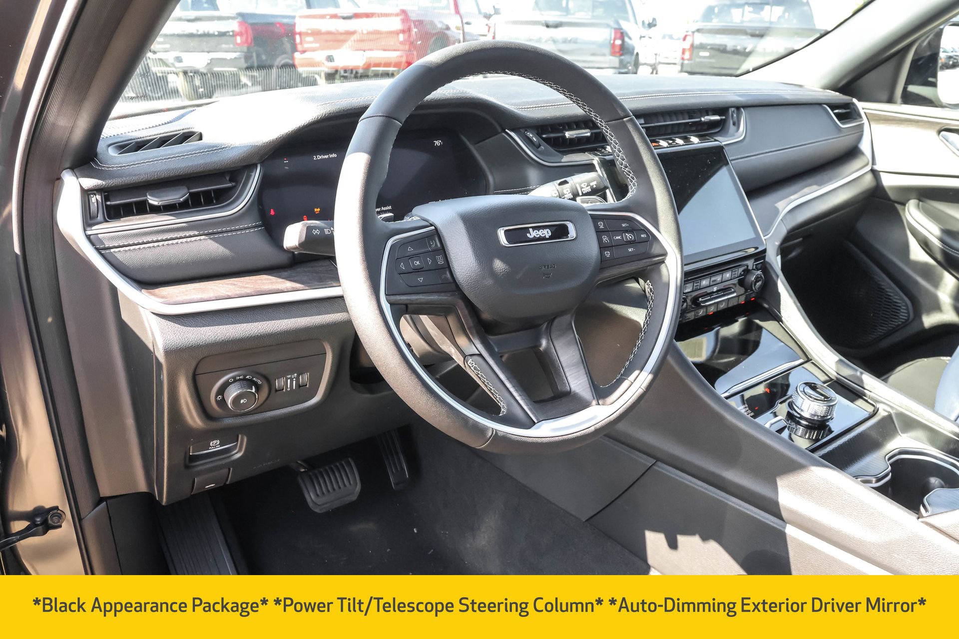 New 2025 Jeep Grand Cherokee Limited w/ Luxury Tech Group II image 4