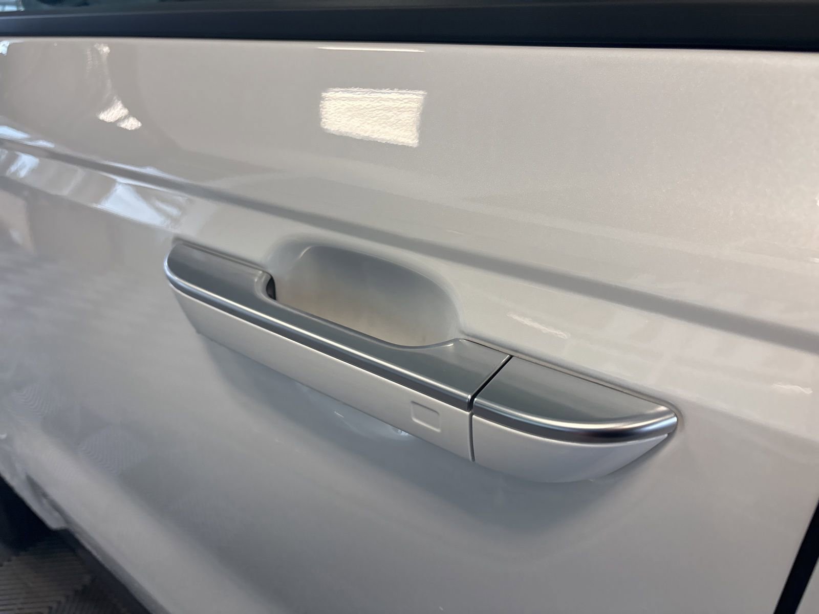 New 2025 Kia Carnival SX image 8