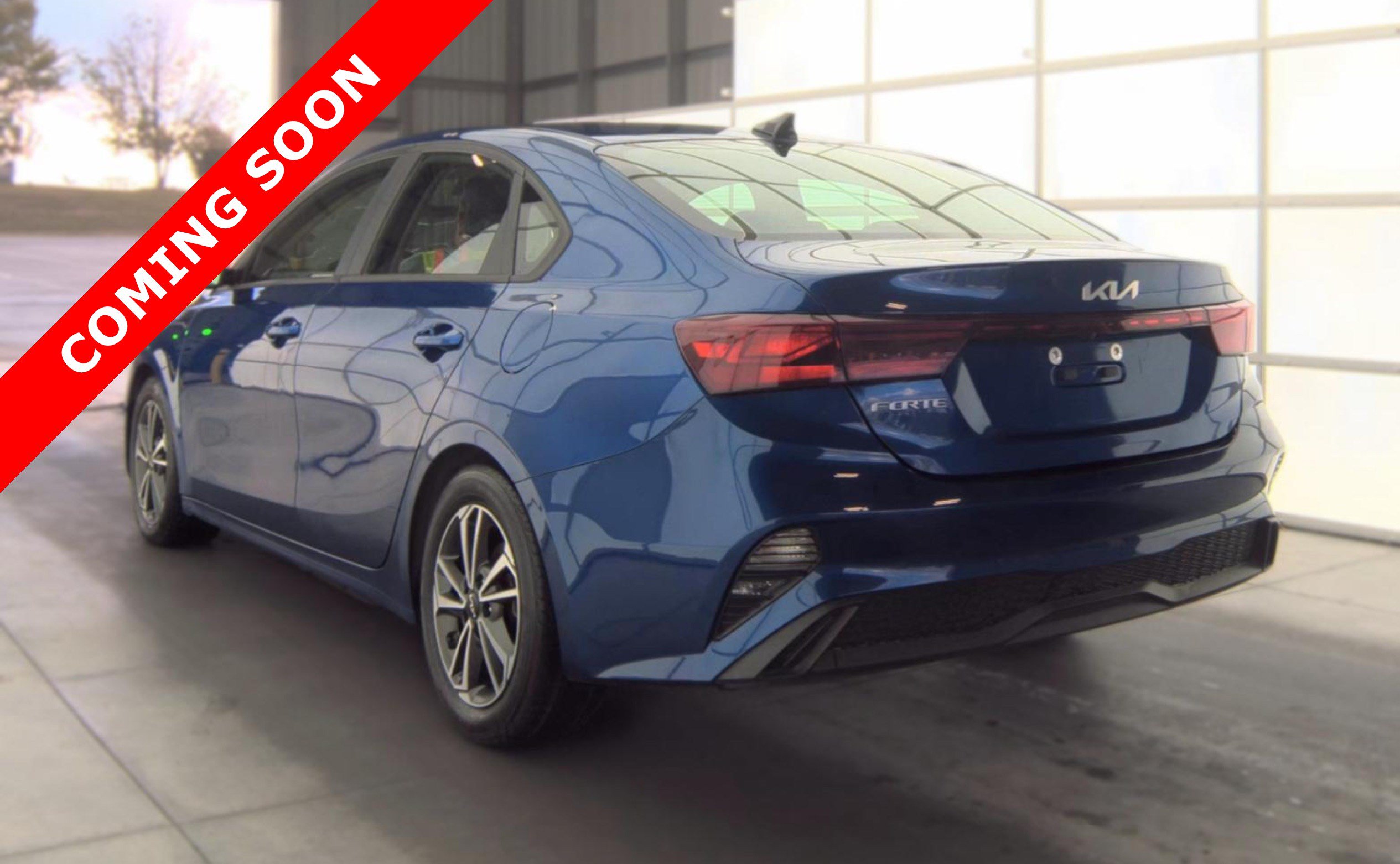 Used 2024 Kia Forte LXS FWD image 4