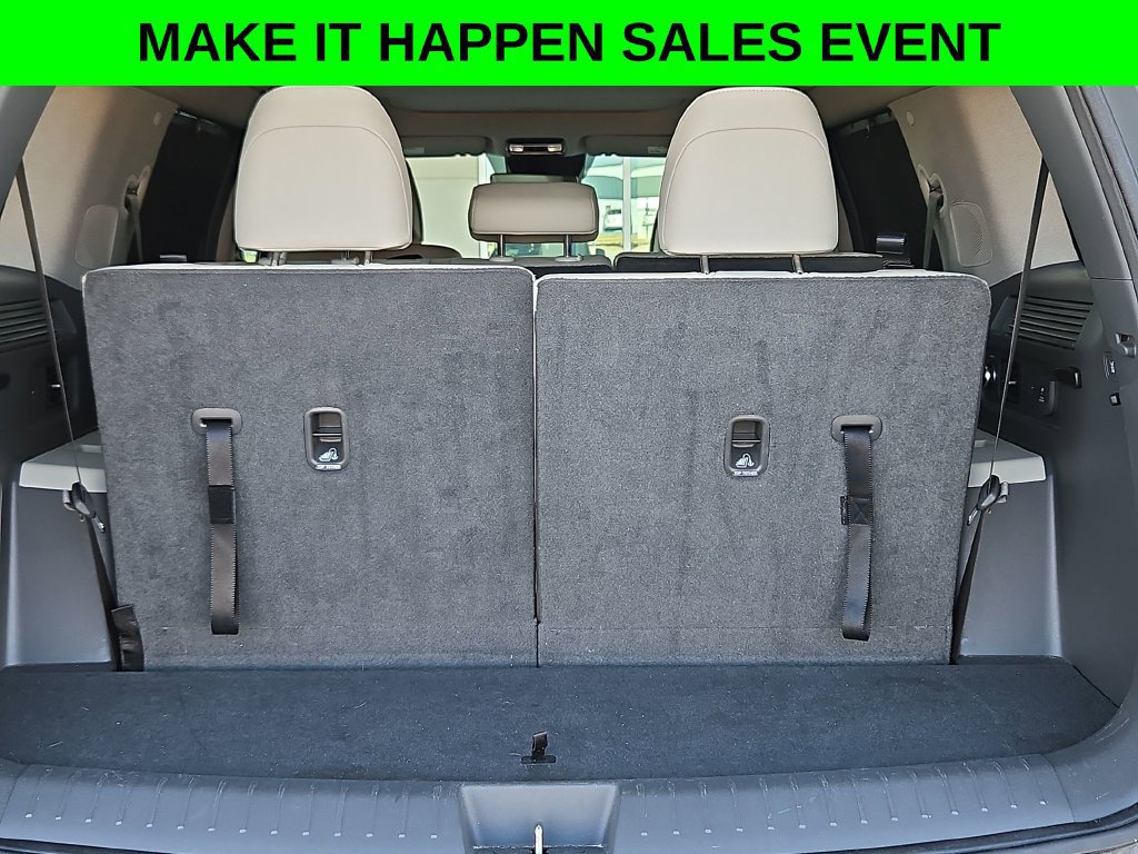 Used 2025 Hyundai Santa Fe Limited AWD/4WD image 33