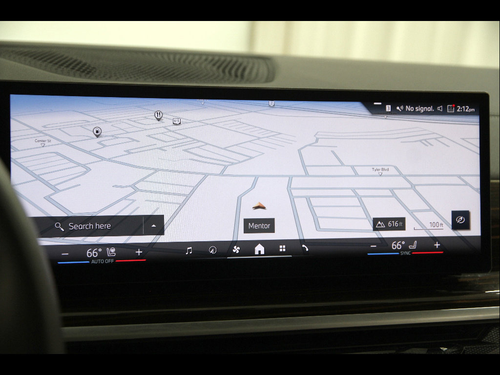 Certified 2025 BMW X5 xDrive40i w/ Climate Comfort Package image 13