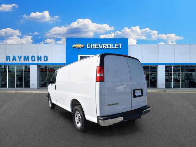 New 2026 Chevrolet Express 2500 w/ Driver Convenience Package RWD image 6