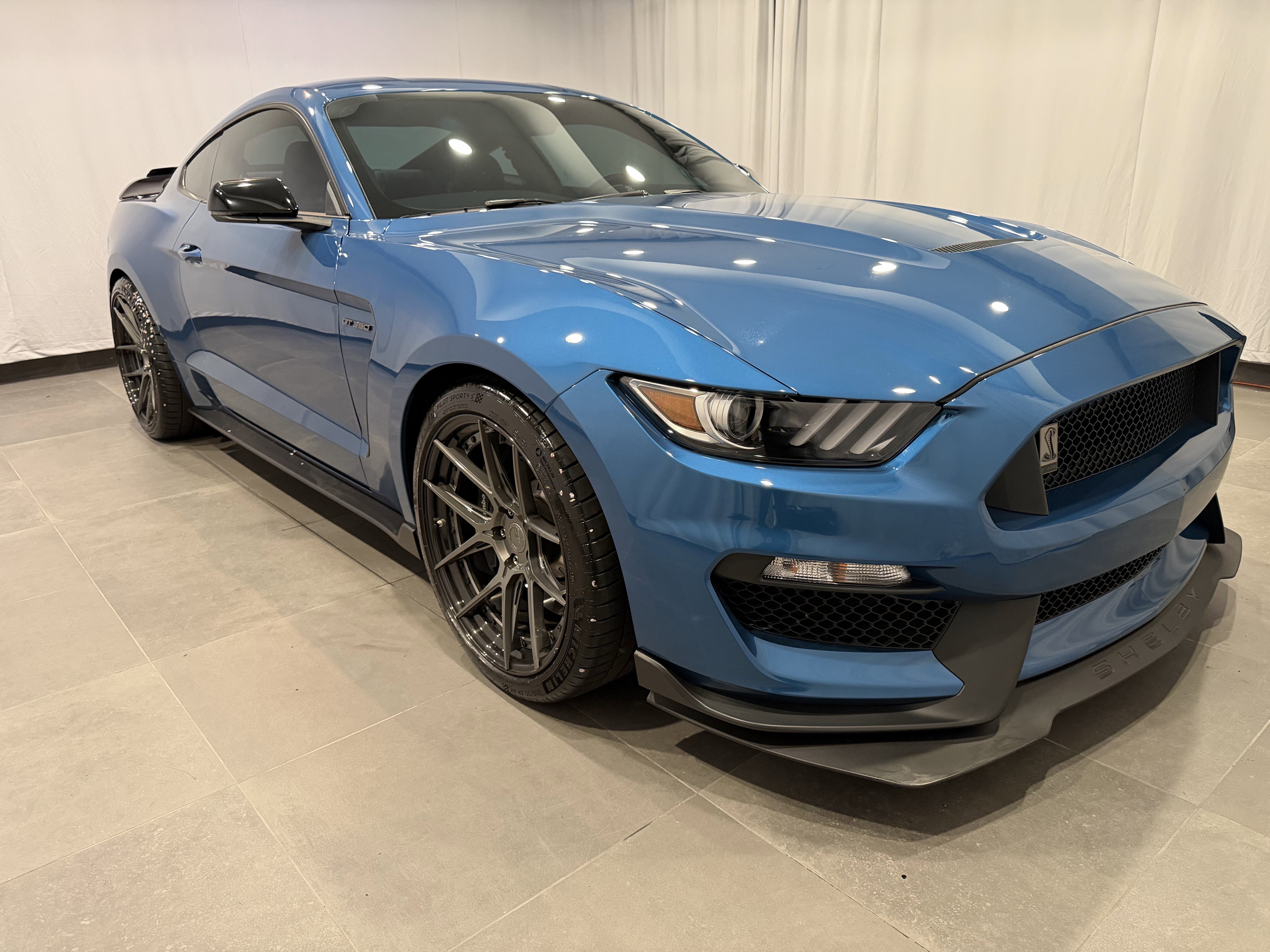 Used 2020 Ford Mustang Shelby GT350 w/ Technology Package image 3
