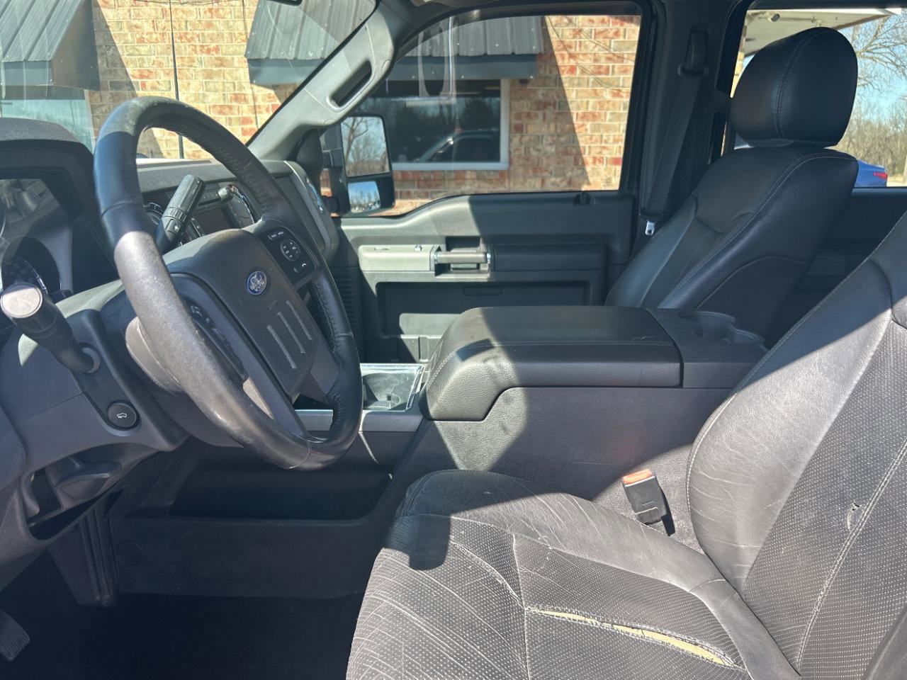 Used 2012 Ford F250 Lariat w/ Lariat Interior Pkg image 19
