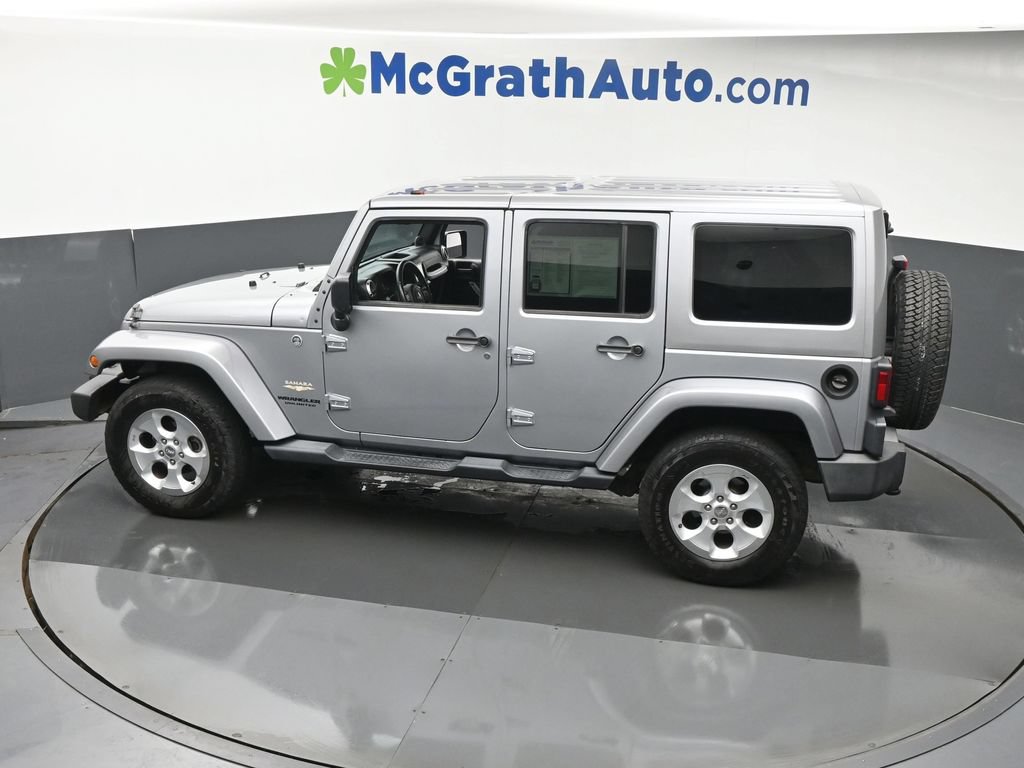 Used 2014 Jeep Wrangler Unlimited Sahara w/ Connectivity Group AWD/4WD image 24