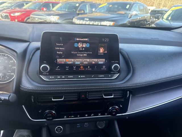 Used 2023 Nissan Rogue SV w/ SV Premium Package image 24