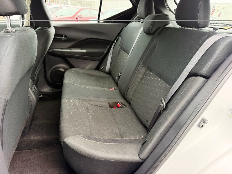 Used 2024 Nissan Kicks SV FWD image 14