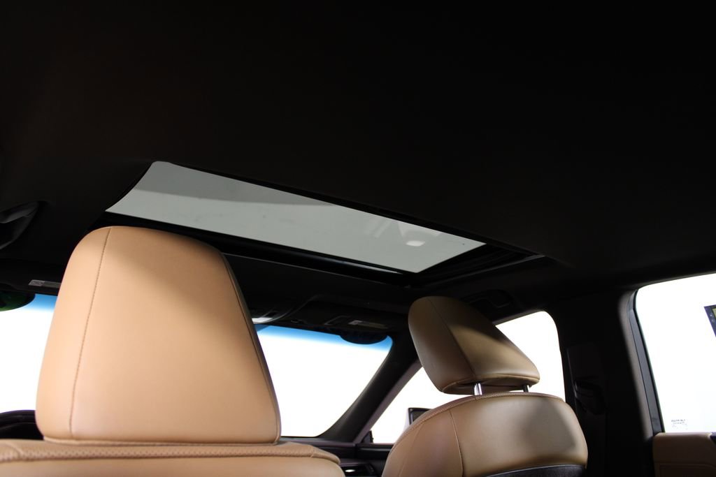 Used 2021 Lexus ES 350 w/ Premium Package image 22