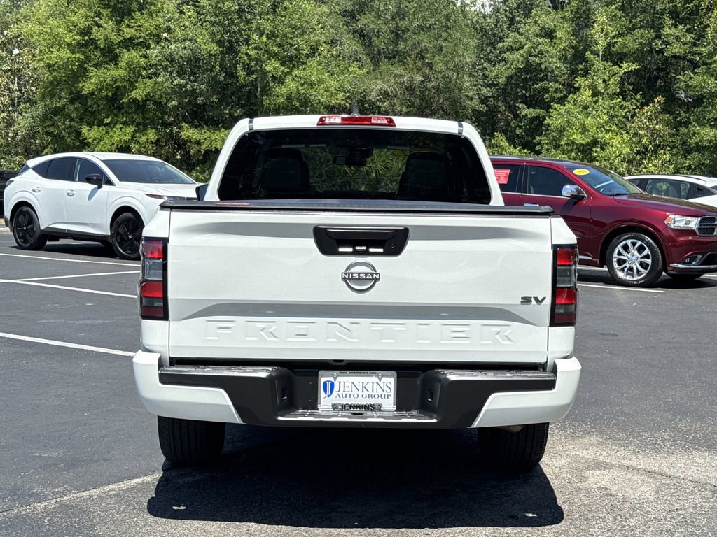 Certified 2022 Nissan Frontier SV RWD image 9