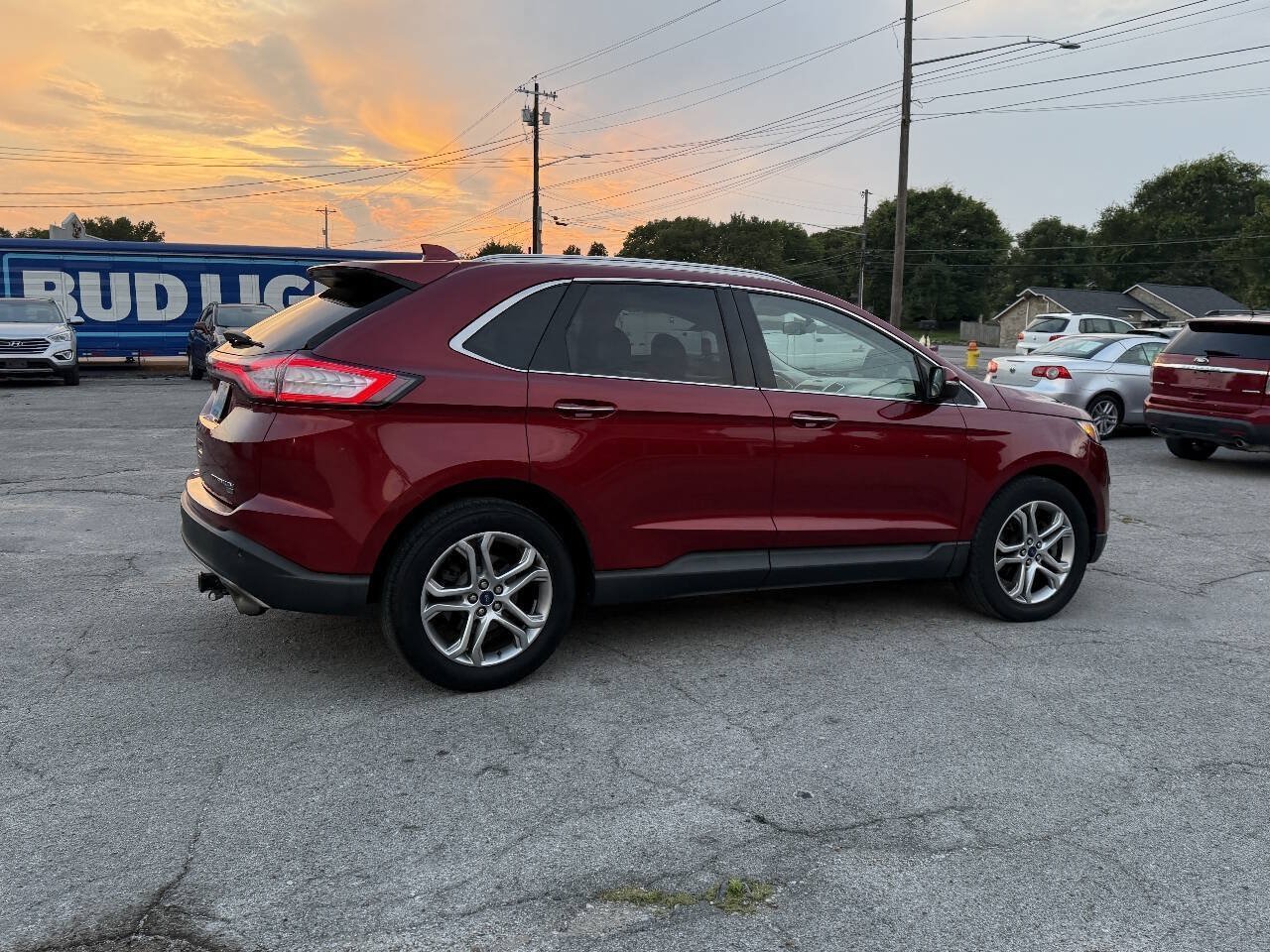 Used 2016 Ford Edge Titanium w/ Technology Package AWD/4WD image 9