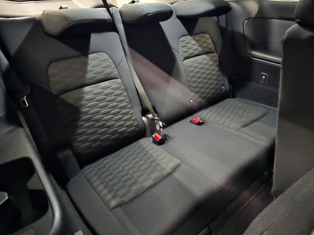 Used 2023 Nissan Pathfinder S FWD image 33