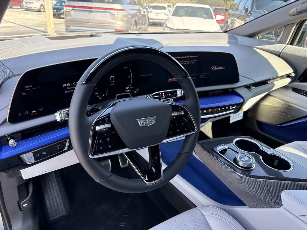 New 2026 Cadillac Optiq Sport 2 image 32