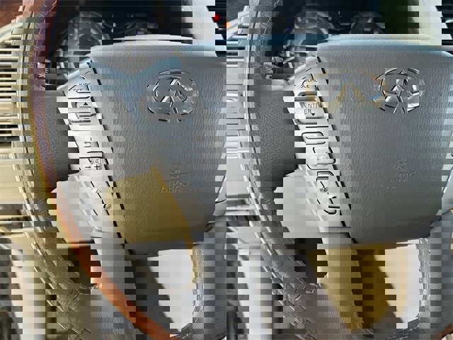 Used 2017 INFINITI QX80 Base w/ Deluxe Technology Package image 25