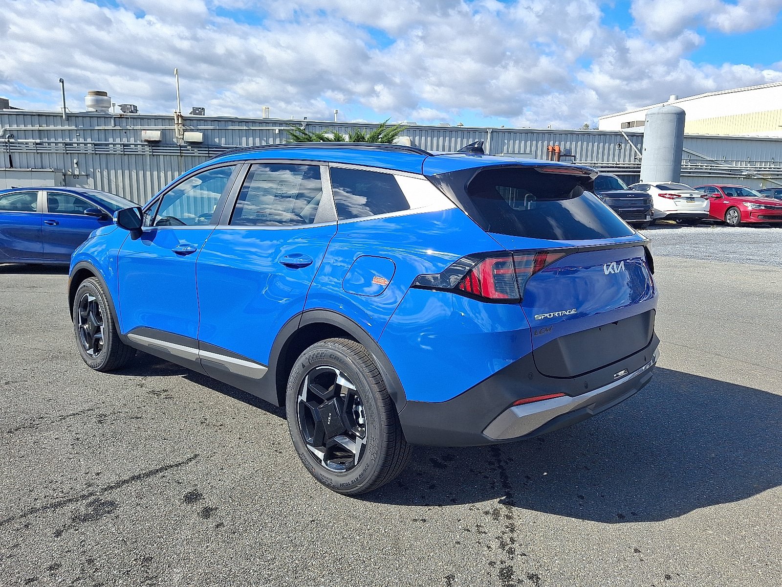 New 2026 Kia Sportage EX w/ EX Panorama Roof Package AWD/4WD image 4