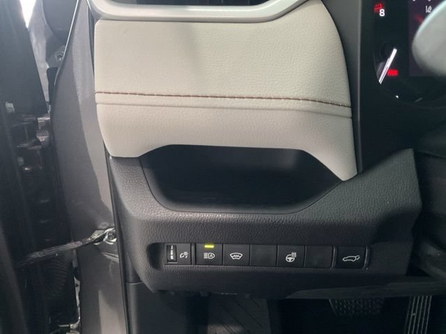 Used 2024 Toyota RAV4 XLE w/ Convenience Package AWD/4WD image 9