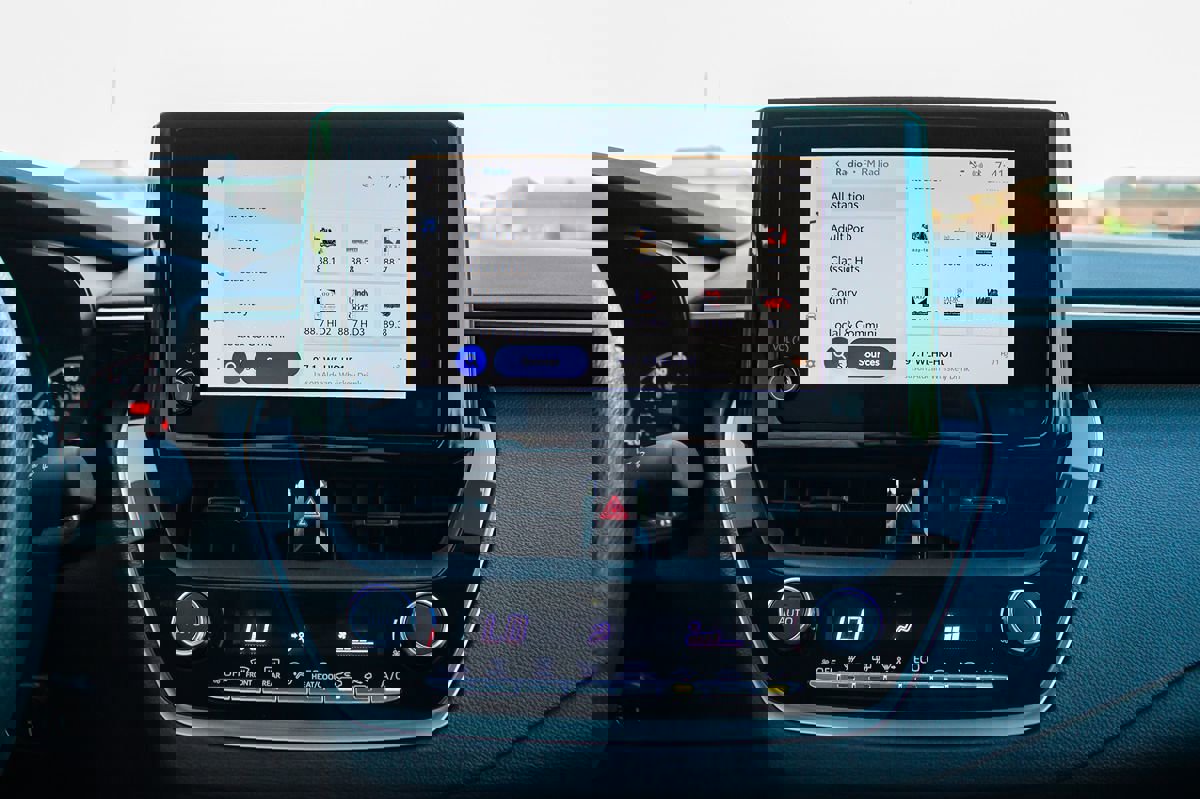 Used 2024 Toyota Corolla LE image 26