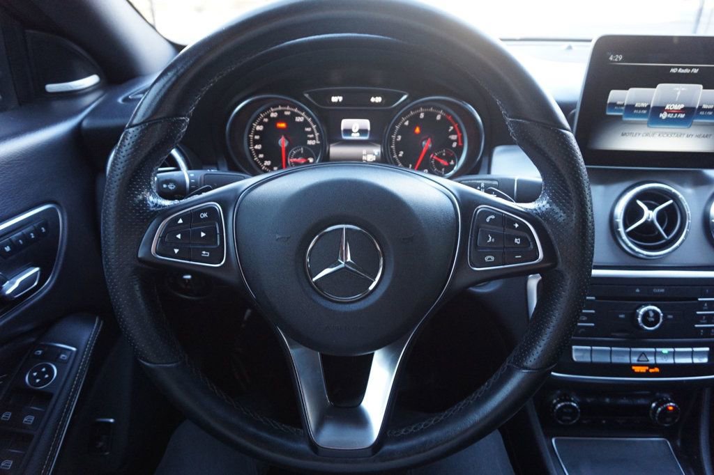 Used 2019 Mercedes-Benz CLA 250 image 24