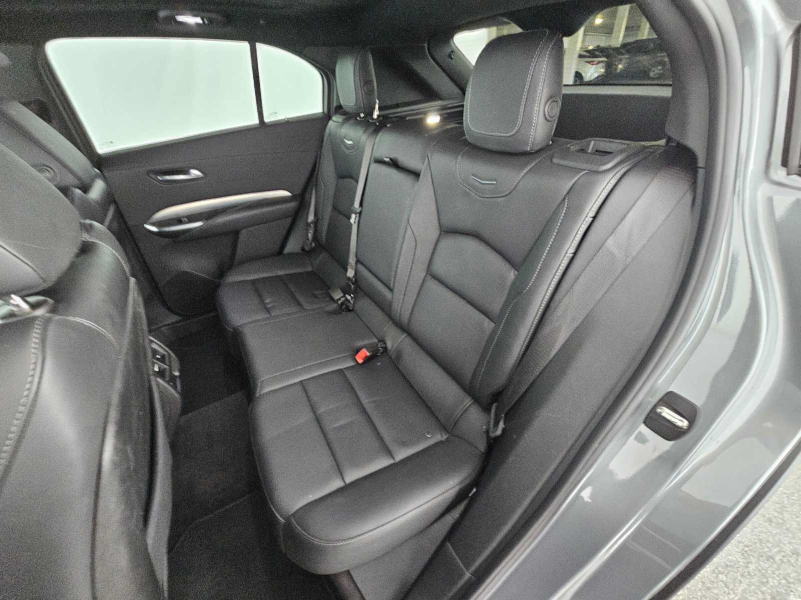 Used 2023 Cadillac XT4 Premium Luxury FWD image 17