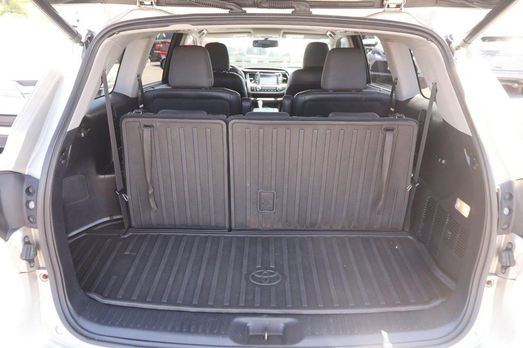 Used 2014 Toyota Highlander Limited AWD/4WD image 7