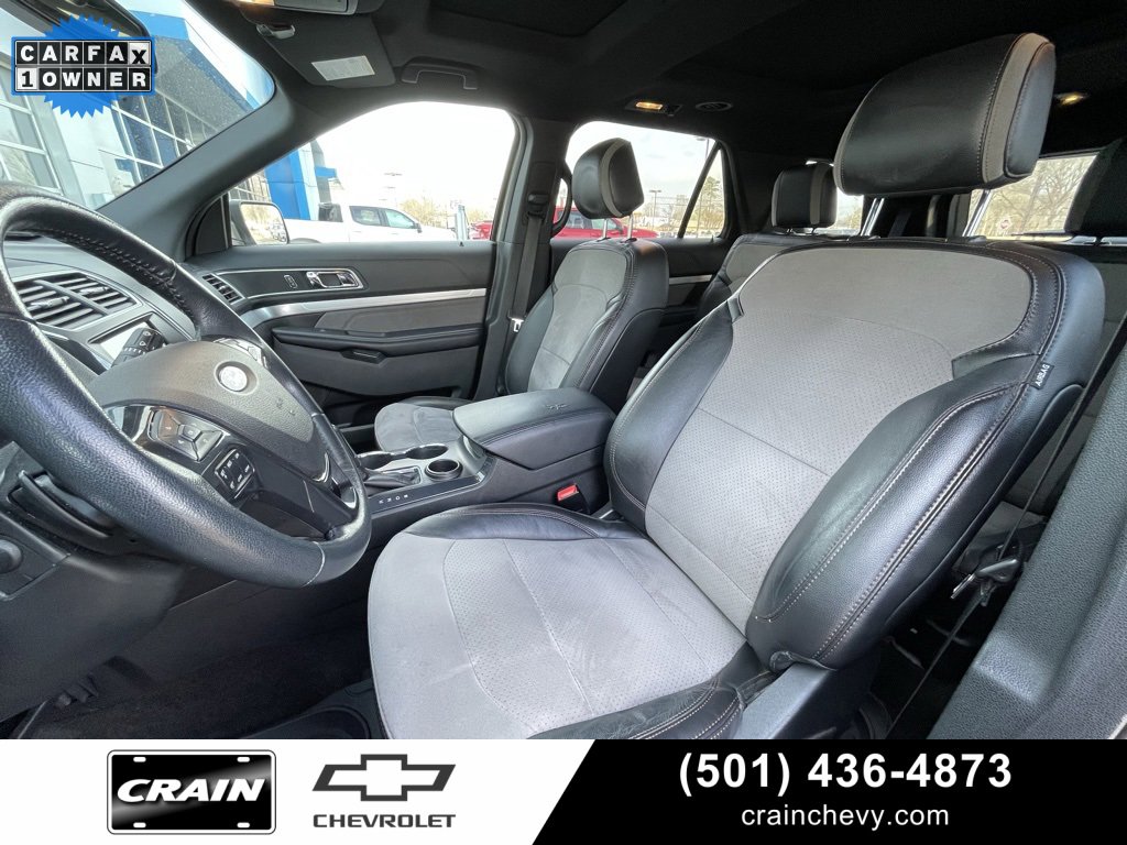 Used 2017 Ford Explorer XLT w/ Equipment Group 202A image 23