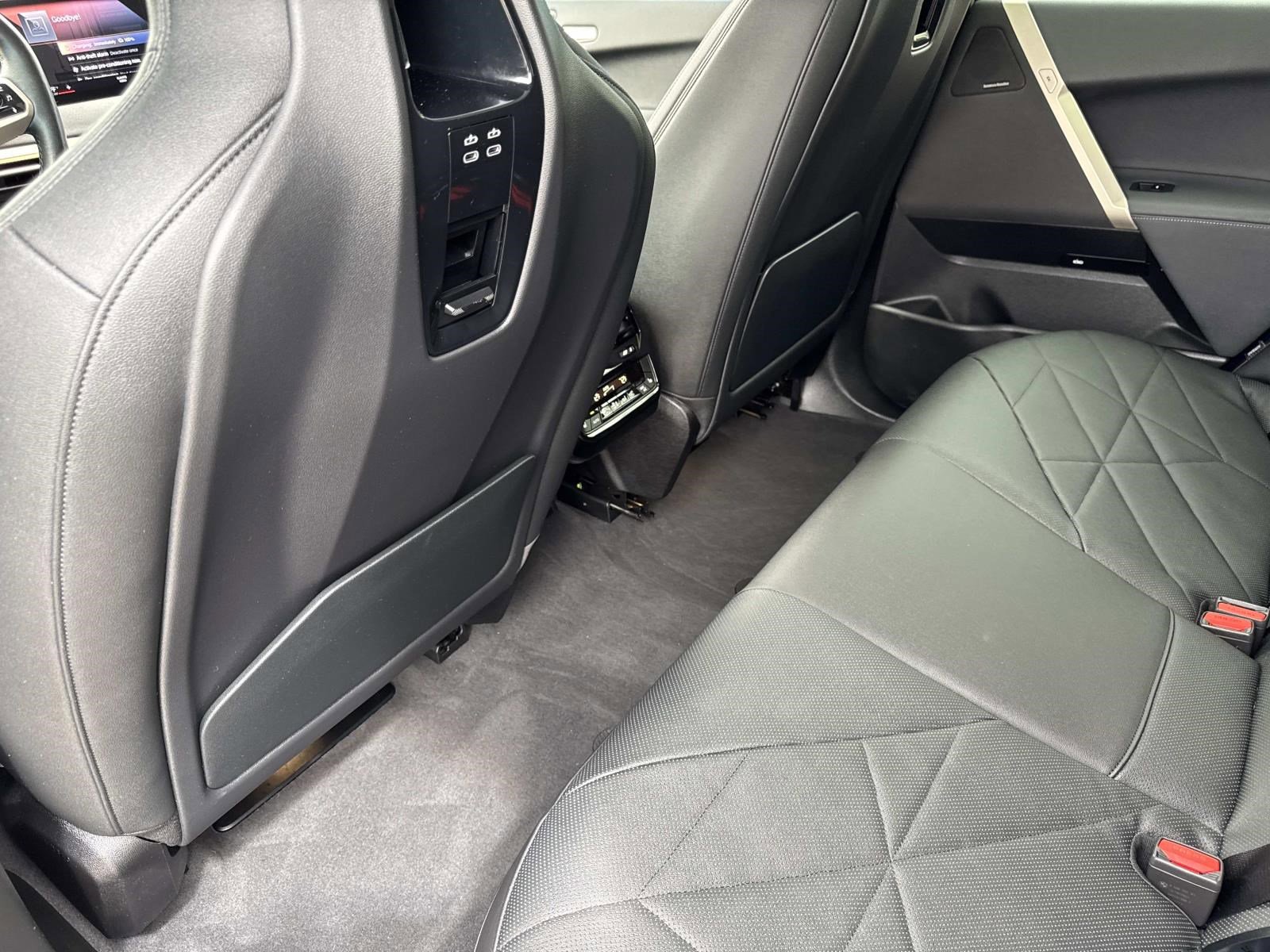 Certified 2022 BMW iX xDrive50 w/ Premium Package image 13